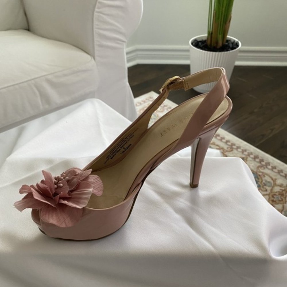 Nine West patent leather pumps, 3" heel. Size 6